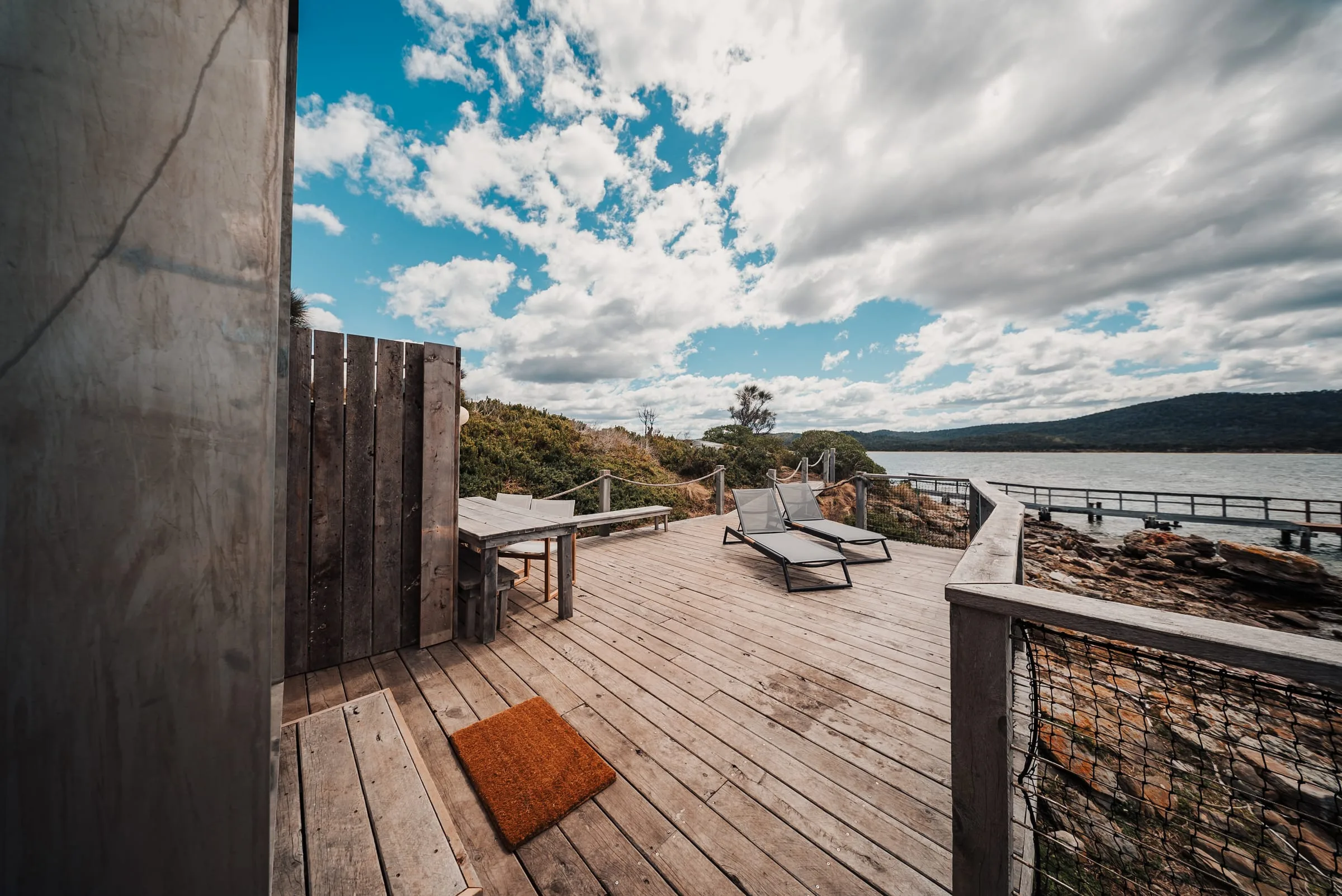 Picnic Island — an off-grid retreat at Coles Bay, Tasmania