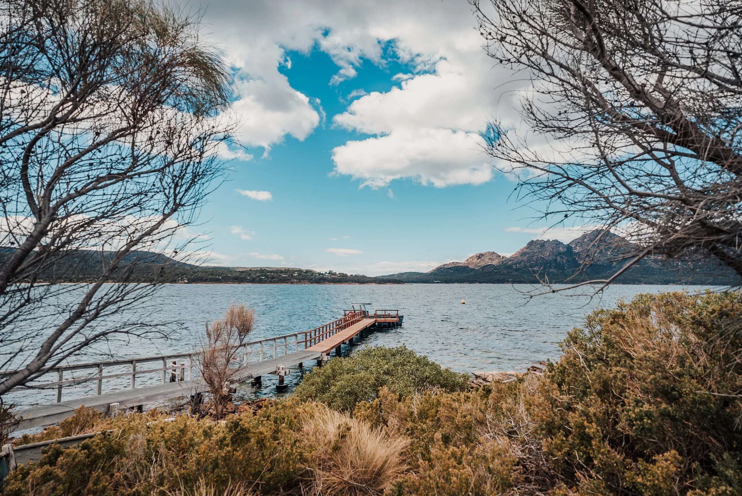 Picnic Island — an off-grid retreat at Coles Bay, Tasmania