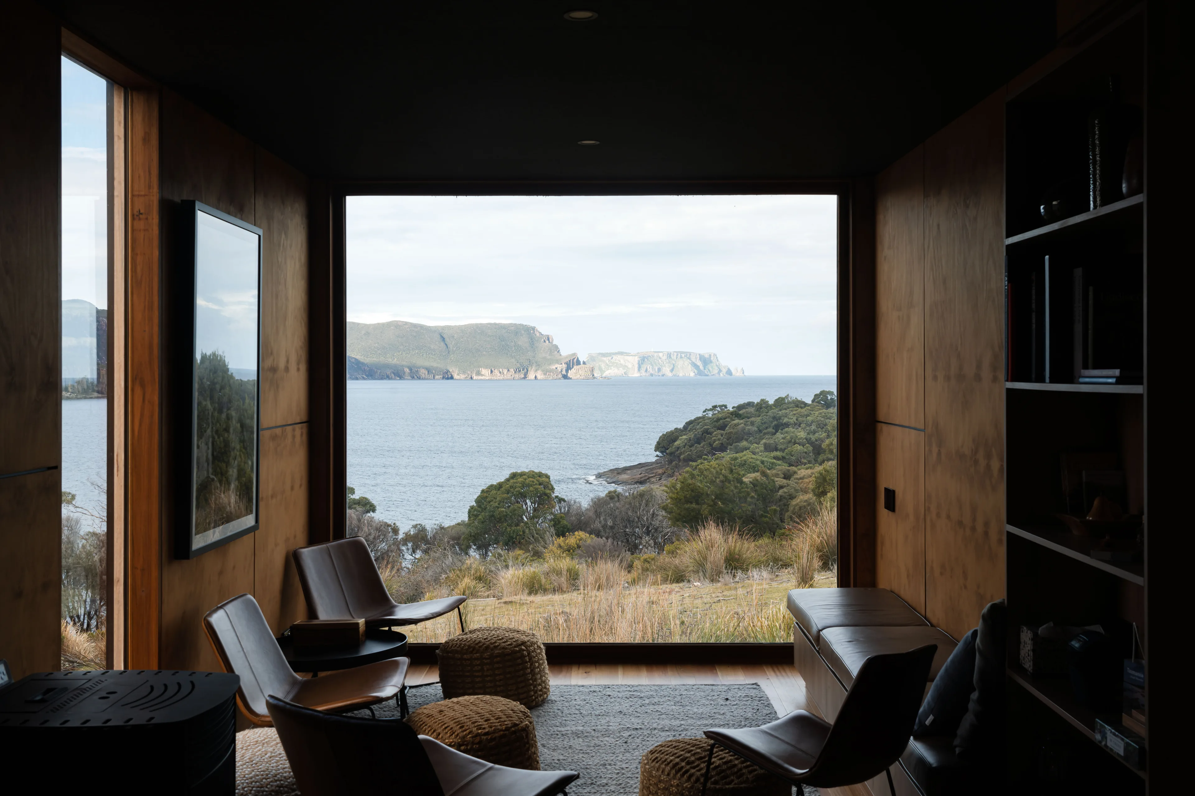 Standup Point Camp, Tasman Peninsula — Prefabricated retreat by Darkitecture (image 6 of 9)
