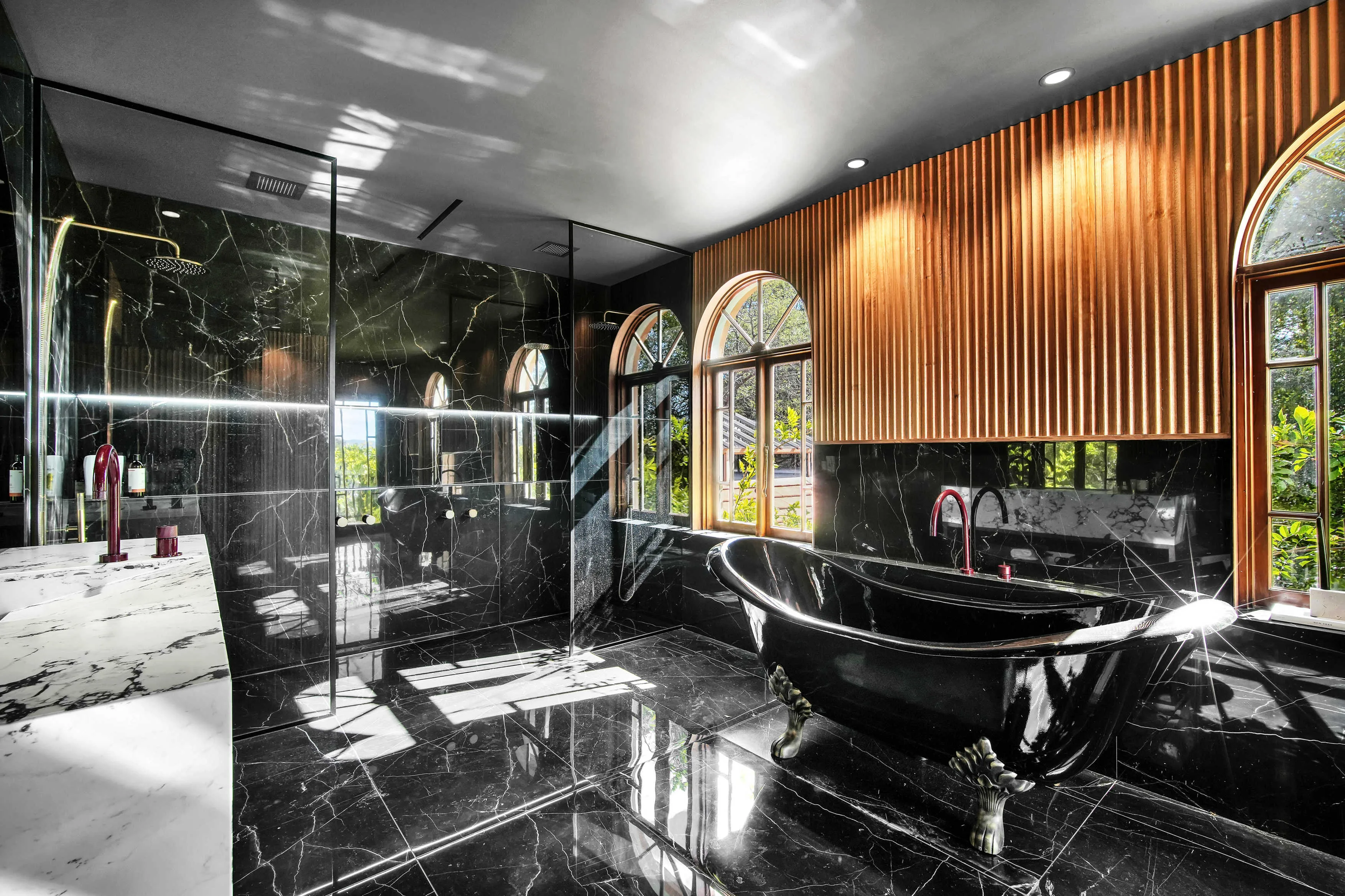 Villa Donini — Bathroom in Northern Tasmania