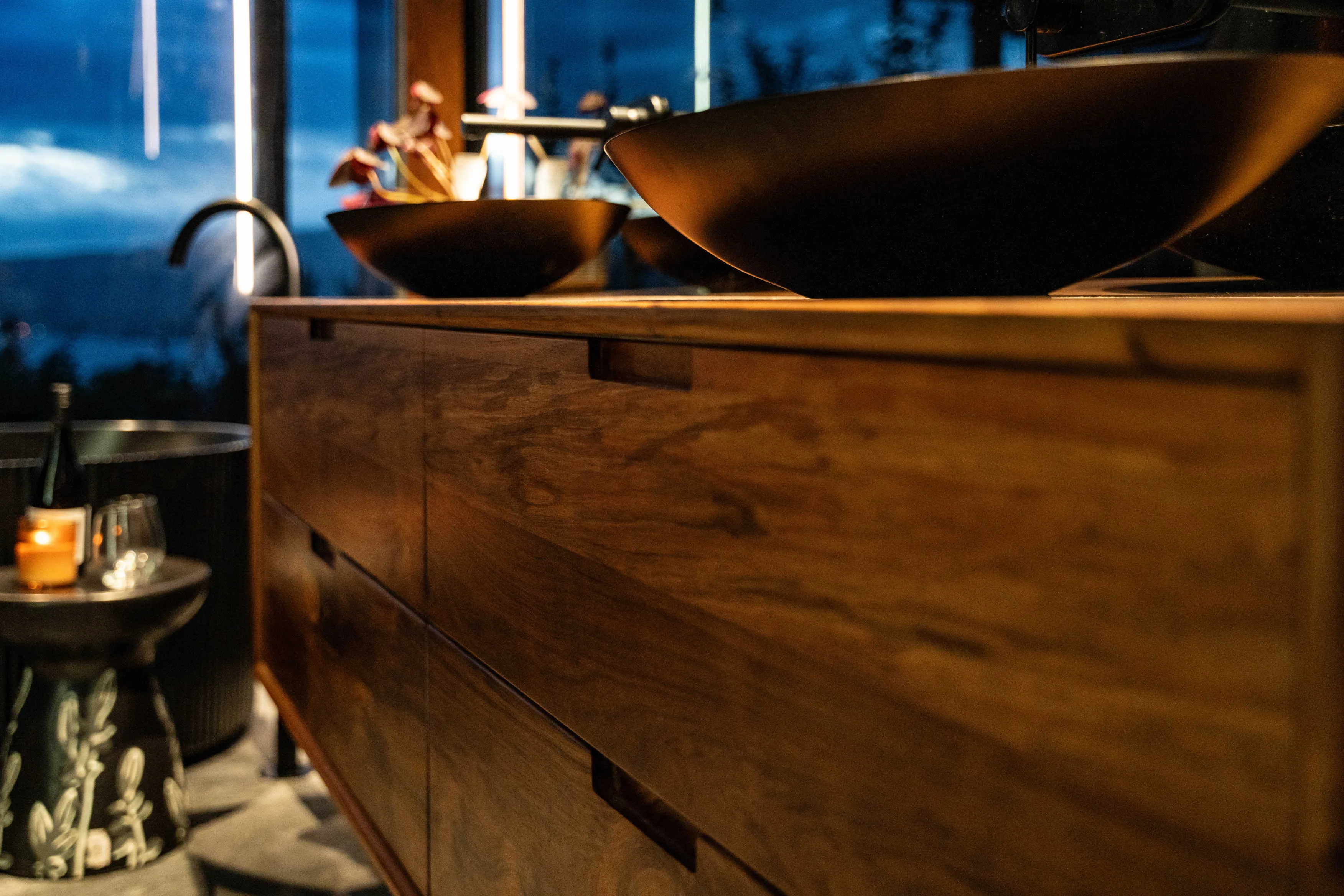 The Waverley Bathroom, Bellerive — Interior by Darkitecture (image 14 of 15)