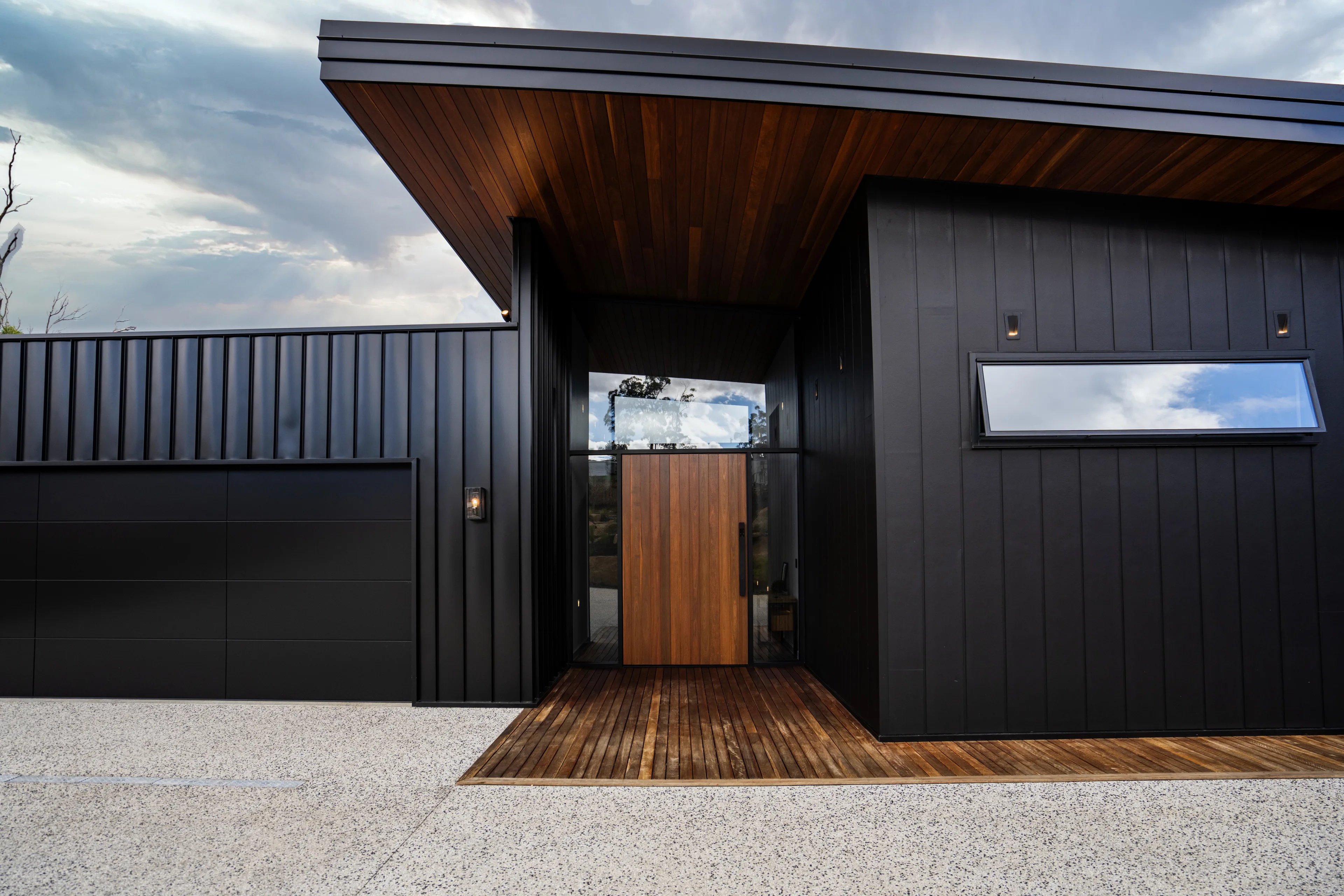 The HQ, West Launceston — New home by Darkitecture (image 4 of 15)